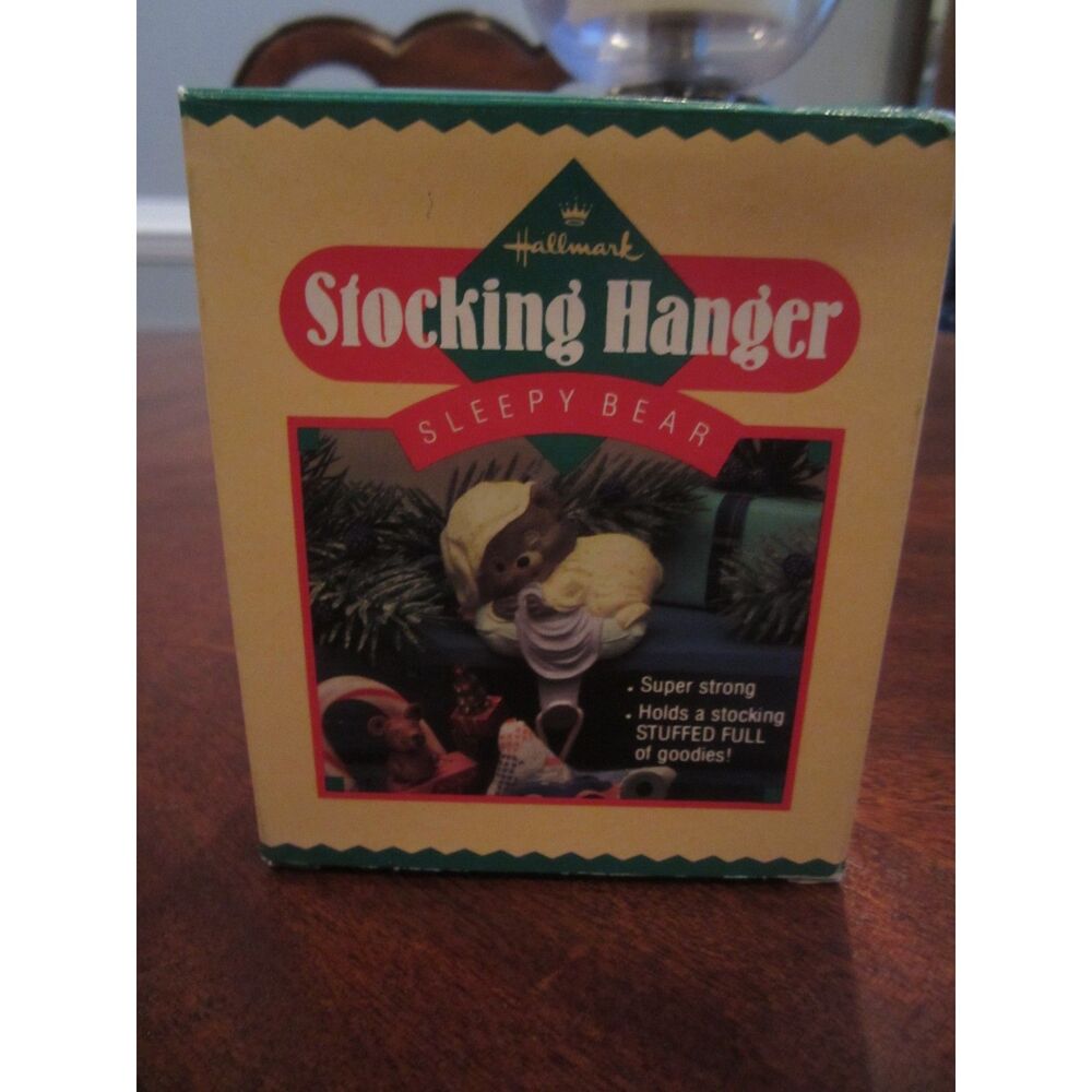 1986 HALLMARK STOCKING HANGER IN BOX CALLED SLEEPY BEAR.
